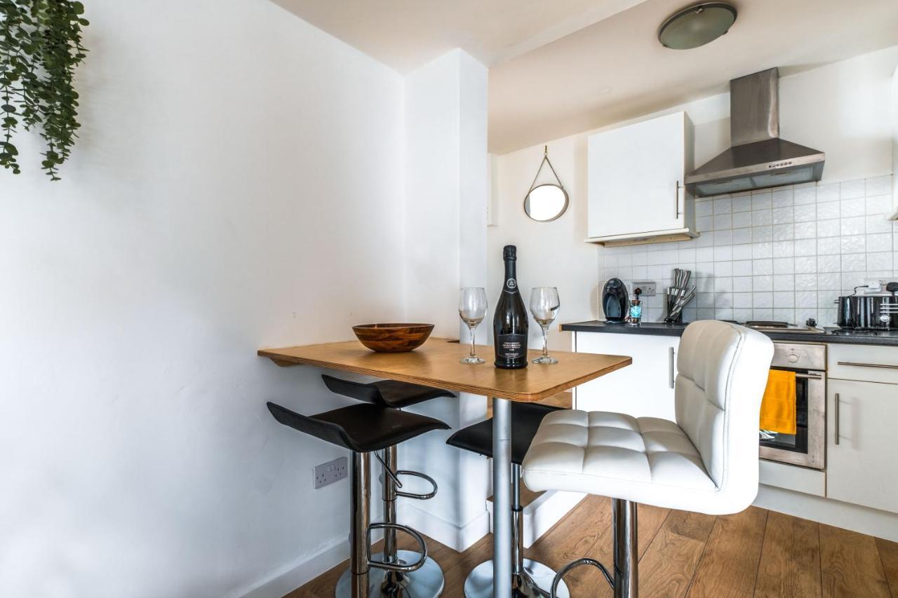 Cosy Flat In Free Parking Area, Next To Bus Stop Brighton Екстериор снимка